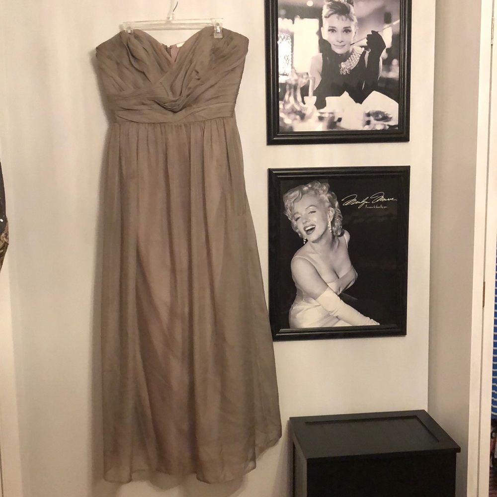 Strapless dress.